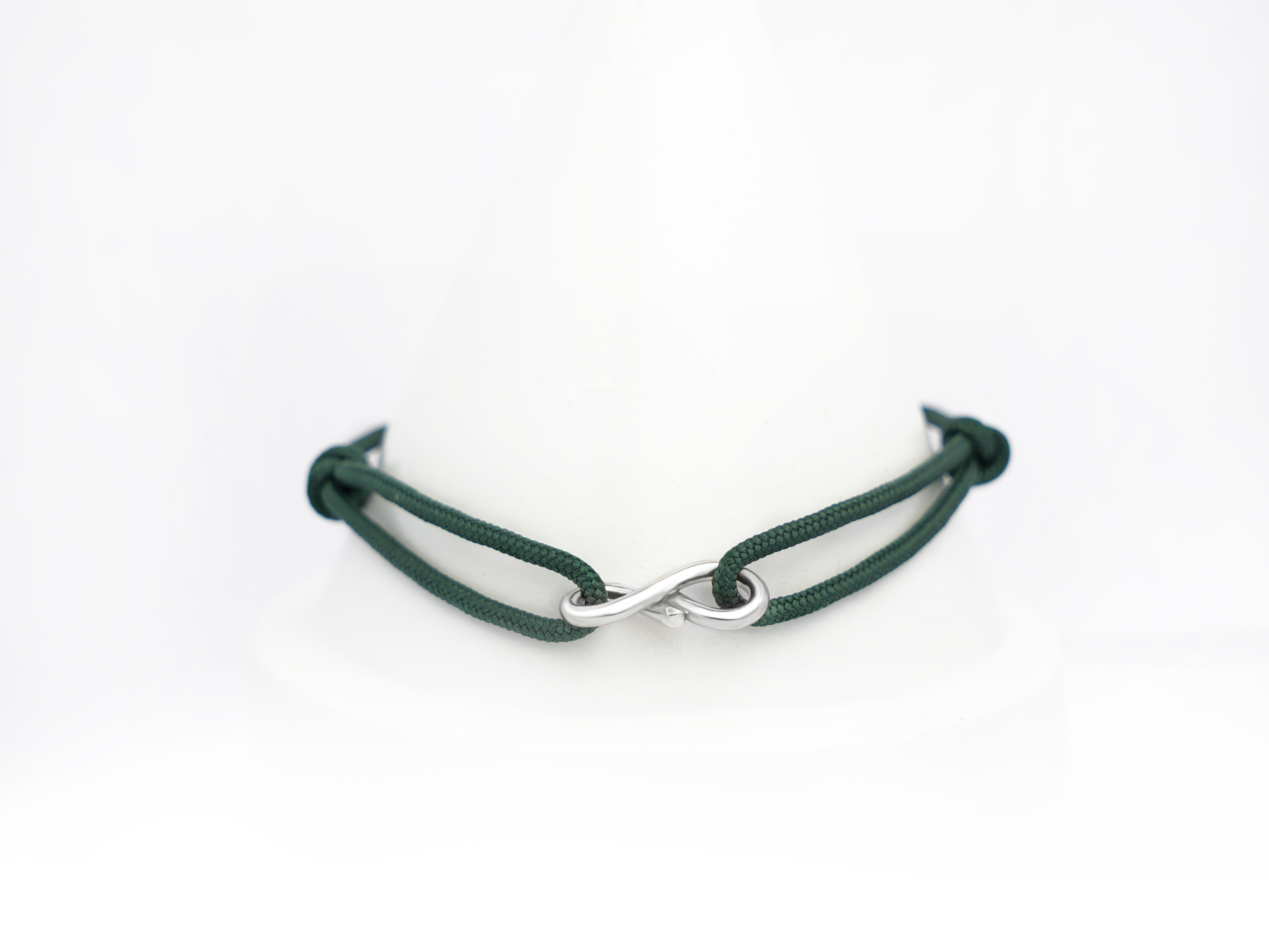 The Infinity Knot